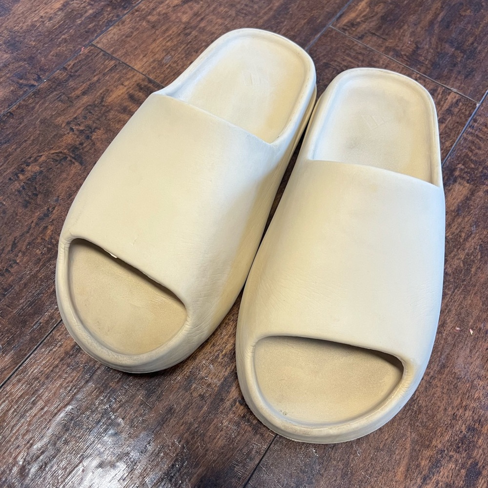 Yeezy Slides